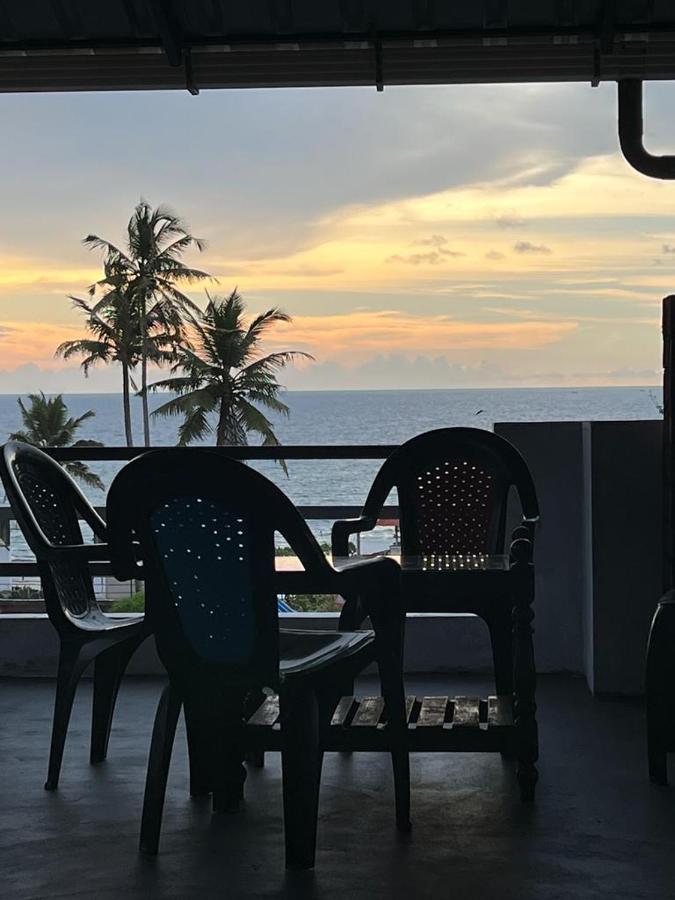 ורקלה Mohans Ayurvedic Beach Resort מראה חיצוני תמונה
