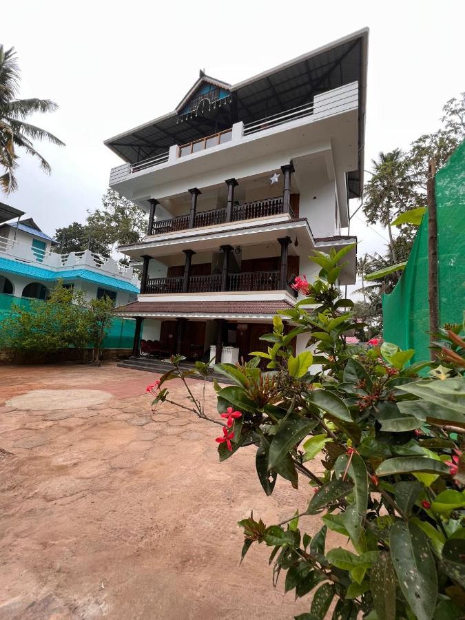 ורקלה Mohans Ayurvedic Beach Resort מראה חיצוני תמונה